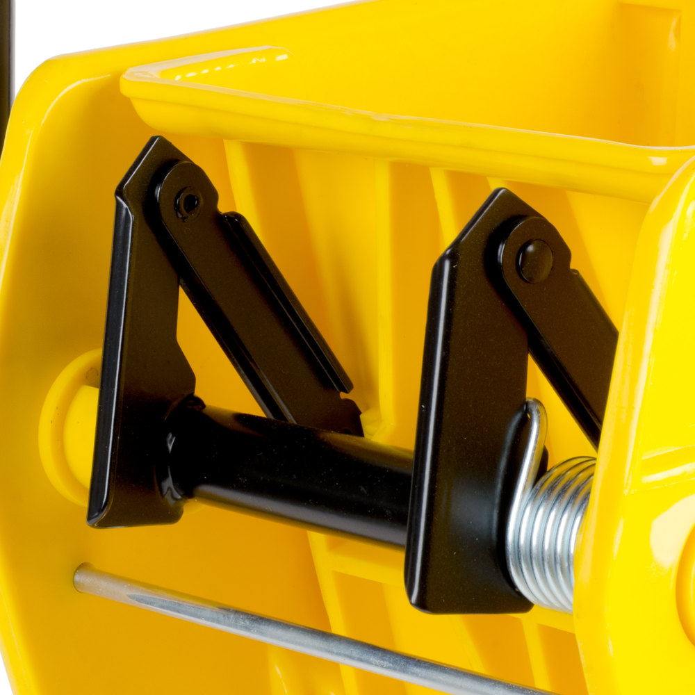 Picture of JN0017 MOP BUCKET WITH WRINGER 32L Picture of JN0017 MOP BUCKET WITH WRINGER 32L