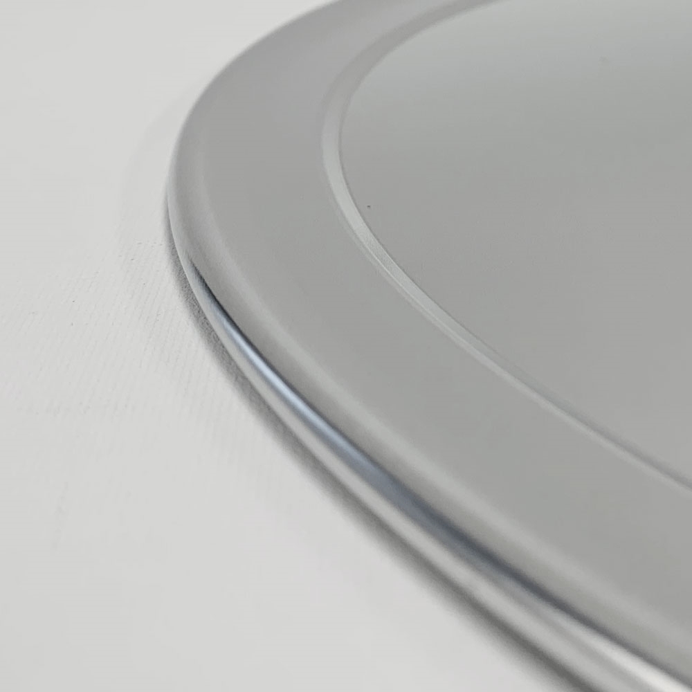 Picture of Pizza Tray - 14 - Wide Rim - NSF